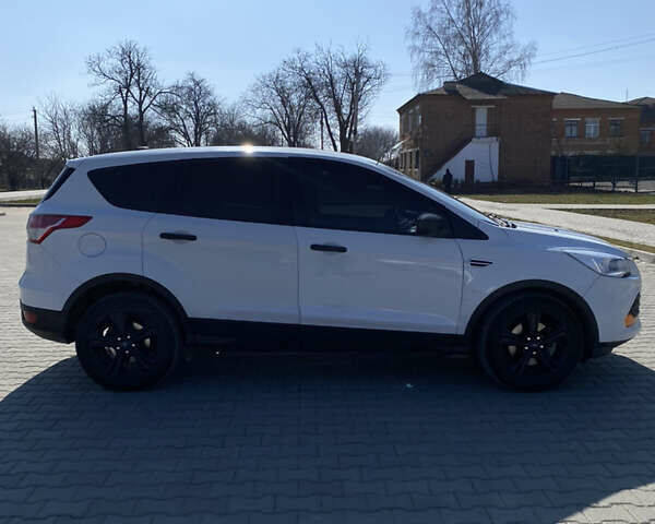 Білий Форд Ескейп, об'ємом двигуна 2.49 л та пробігом 245 тис. км за 10300 $, фото 2 на Automoto.ua