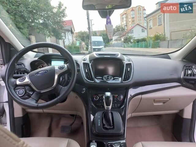 Білий Форд Ескейп, об'ємом двигуна 2 л та пробігом 194 тис. км за 13300 $, фото 9 на Automoto.ua