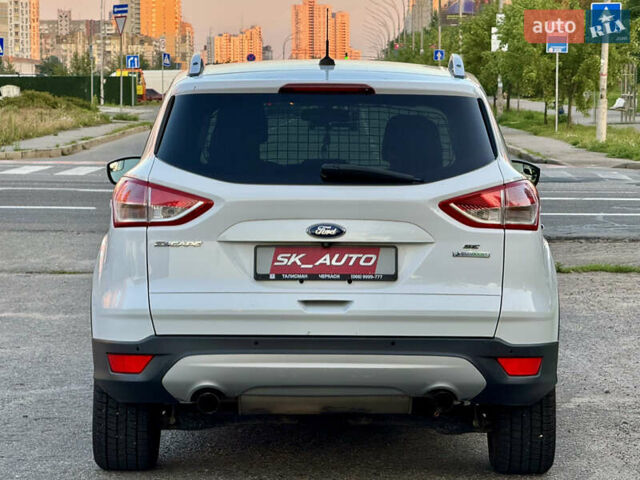 Белый Форд Эскейп, объемом двигателя 1.6 л и пробегом 212 тыс. км за 10700 $, фото 10 на Automoto.ua