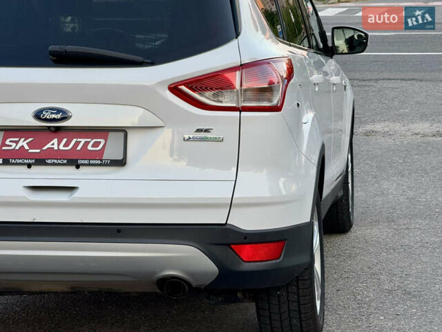 Белый Форд Эскейп, объемом двигателя 1.6 л и пробегом 212 тыс. км за 10700 $, фото 74 на Automoto.ua
