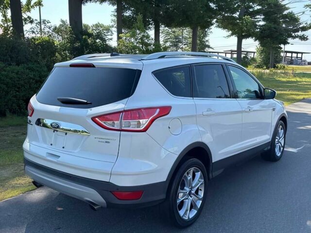 Белый Форд Эскейп, объемом двигателя 2 л и пробегом 87 тыс. км за 5400 $, фото 4 на Automoto.ua