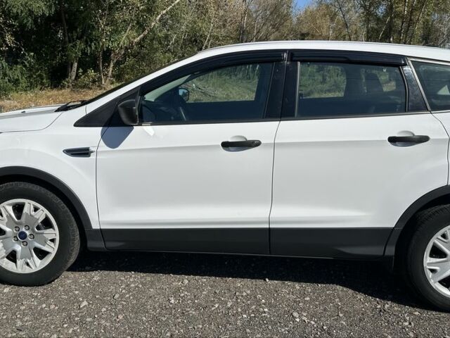 Белый Форд Эскейп, объемом двигателя 2.5 л и пробегом 312 тыс. км за 9400 $, фото 11 на Automoto.ua