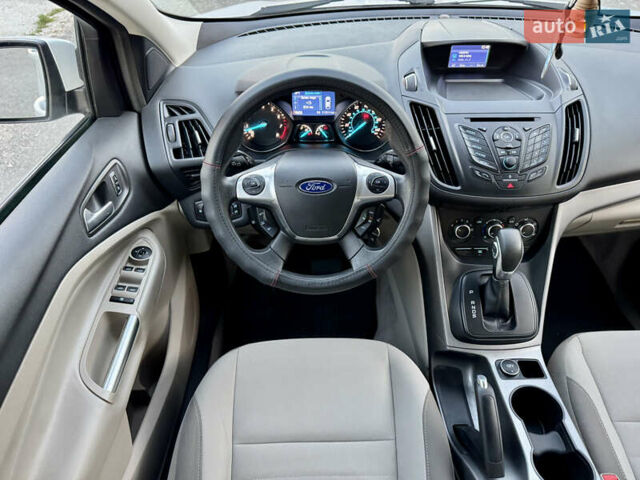 Белый Форд Эскейп, объемом двигателя 1.6 л и пробегом 212 тыс. км за 10700 $, фото 39 на Automoto.ua