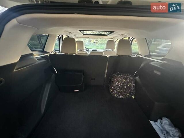 Белый Форд Эскейп, объемом двигателя 2.3 л и пробегом 170 тыс. км за 12999 $, фото 15 на Automoto.ua