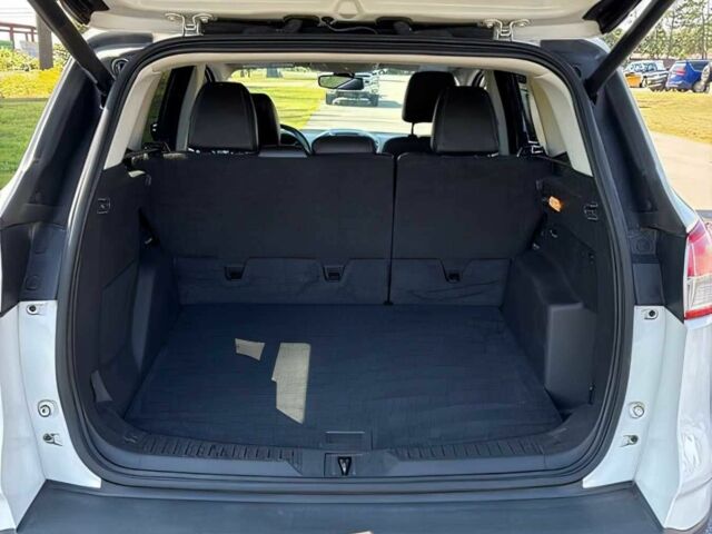 Белый Форд Эскейп, объемом двигателя 2 л и пробегом 87 тыс. км за 5400 $, фото 14 на Automoto.ua