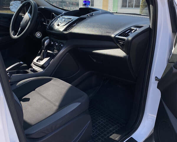 Білий Форд Ескейп, об'ємом двигуна 2.49 л та пробігом 245 тис. км за 10300 $, фото 13 на Automoto.ua