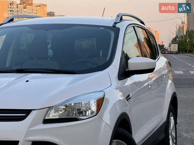 Белый Форд Эскейп, объемом двигателя 1.6 л и пробегом 212 тыс. км за 10700 $, фото 51 на Automoto.ua