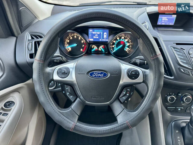 Белый Форд Эскейп, объемом двигателя 1.6 л и пробегом 212 тыс. км за 10700 $, фото 40 на Automoto.ua