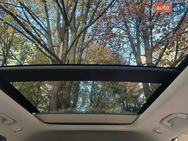 Белый Форд Эскейп, объемом двигателя 2.3 л и пробегом 170 тыс. км за 12999 $, фото 6 на Automoto.ua