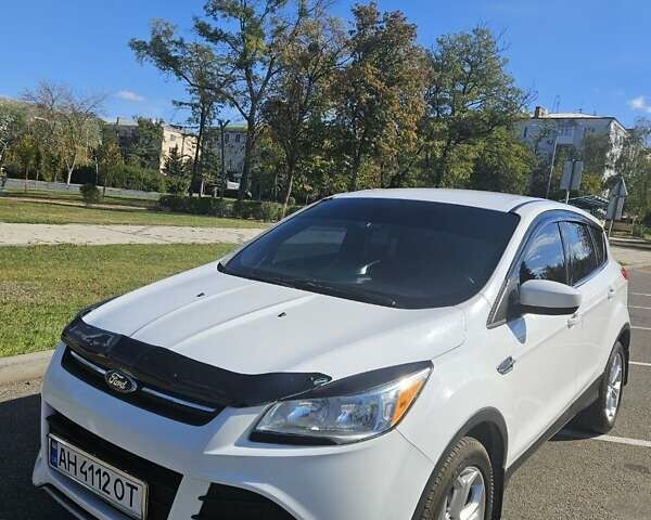 Белый Форд Эскейп, объемом двигателя 1.6 л и пробегом 118 тыс. км за 12500 $, фото 6 на Automoto.ua