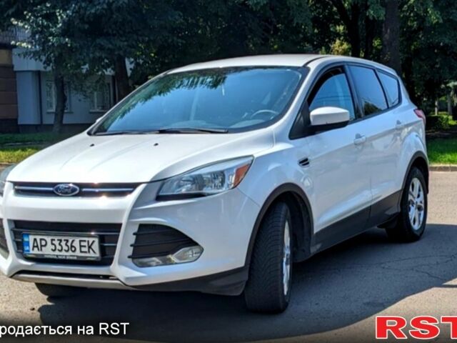 Белый Форд Эскейп, объемом двигателя 2.5 л и пробегом 206 тыс. км за 10800 $, фото 1 на Automoto.ua