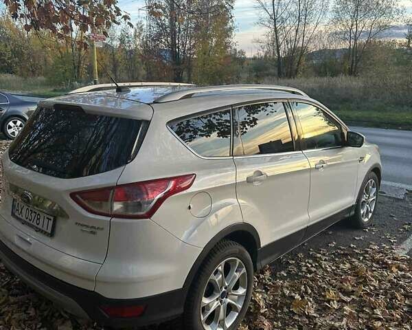 Белый Форд Эскейп, объемом двигателя 2.3 л и пробегом 170 тыс. км за 12999 $, фото 18 на Automoto.ua