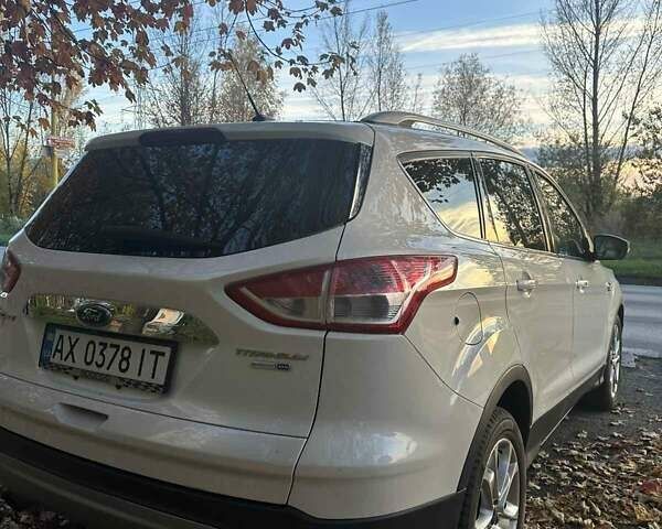 Белый Форд Эскейп, объемом двигателя 2.3 л и пробегом 170 тыс. км за 12999 $, фото 23 на Automoto.ua