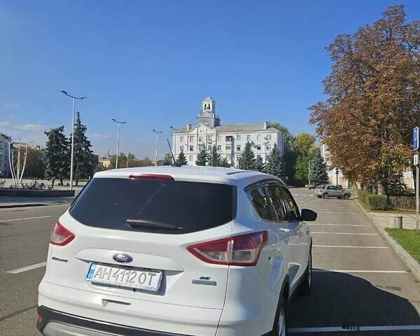 Белый Форд Эскейп, объемом двигателя 1.6 л и пробегом 118 тыс. км за 12500 $, фото 10 на Automoto.ua
