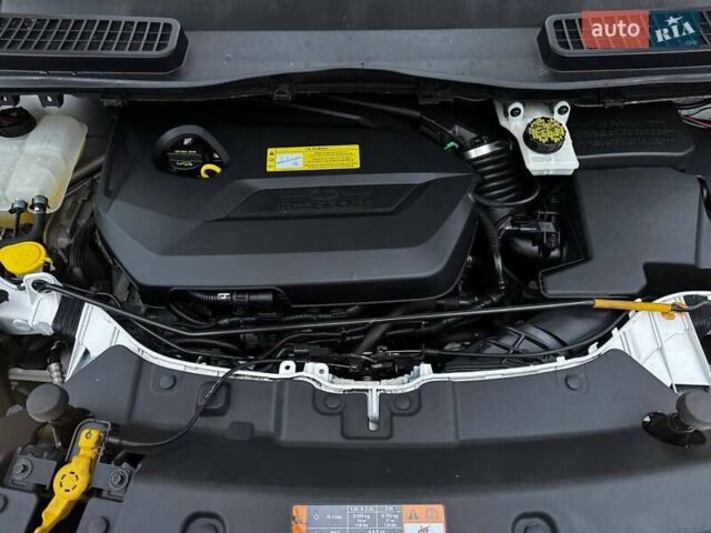 Белый Форд Эскейп, объемом двигателя 1.6 л и пробегом 138 тыс. км за 11450 $, фото 39 на Automoto.ua