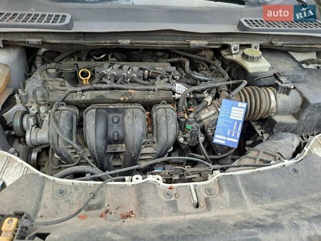 Белый Форд Эскейп, объемом двигателя 2.49 л и пробегом 140 тыс. км за 11000 $, фото 9 на Automoto.ua