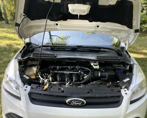 Белый Форд Эскейп, объемом двигателя 2.5 л и пробегом 99 тыс. км за 12800 $, фото 21 на Automoto.ua