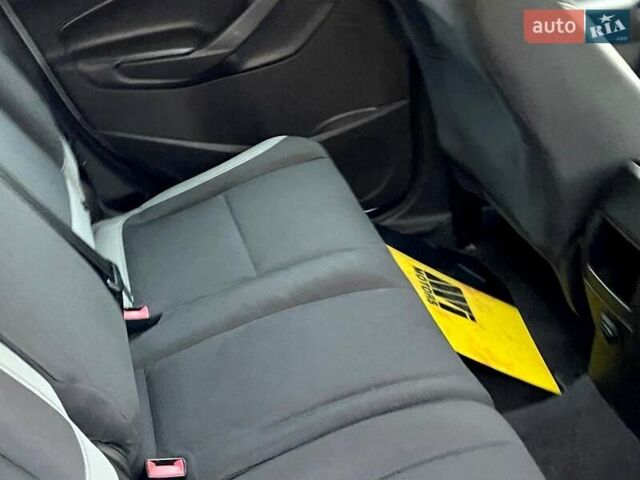 Форд Эскейп 2015 в Киеве на Automoto.ua Белый Форд Эскейп, объемом двигателя 2.5 л и пробегом 156 тыс. км за 10900 $, фото 53 на Automoto.ua