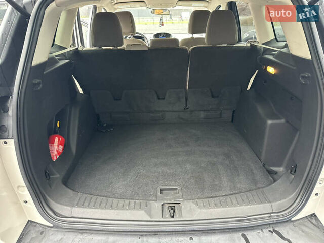 Белый Форд Эскейп, объемом двигателя 2 л и пробегом 183 тыс. км за 11800 $, фото 25 на Automoto.ua