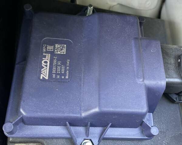 Белый Форд Эскейп, объемом двигателя 2.5 л и пробегом 99 тыс. км за 12800 $, фото 20 на Automoto.ua