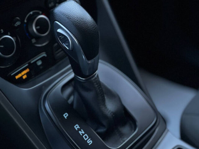 Белый Форд Эскейп, объемом двигателя 2.5 л и пробегом 117 тыс. км за 12000 $, фото 12 на Automoto.ua