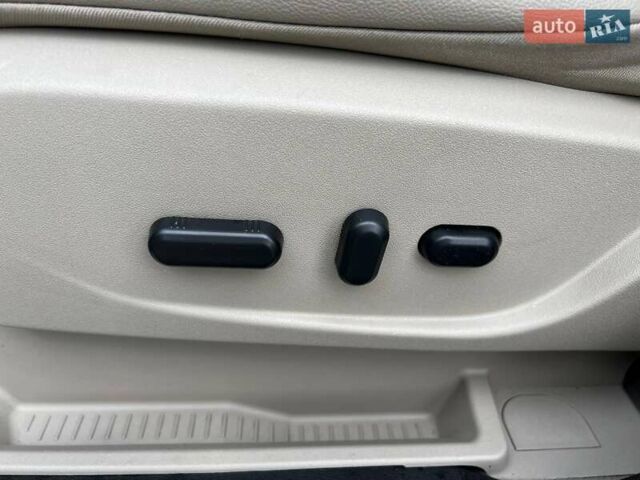 Білий Форд Ескейп, об'ємом двигуна 1.6 л та пробігом 120 тис. км за 12999 $, фото 18 на Automoto.ua
