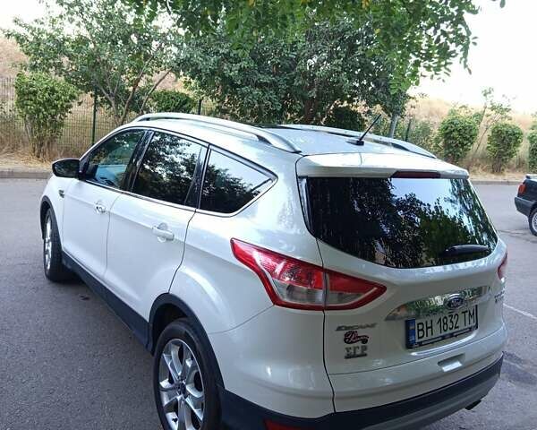 Белый Форд Эскейп, объемом двигателя 2 л и пробегом 130 тыс. км за 13700 $, фото 8 на Automoto.ua