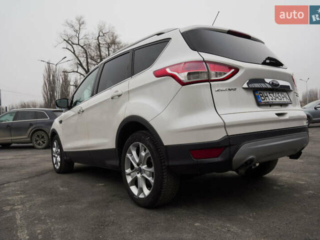 Белый Форд Эскейп, объемом двигателя 2 л и пробегом 180 тыс. км за 11600 $, фото 12 на Automoto.ua
