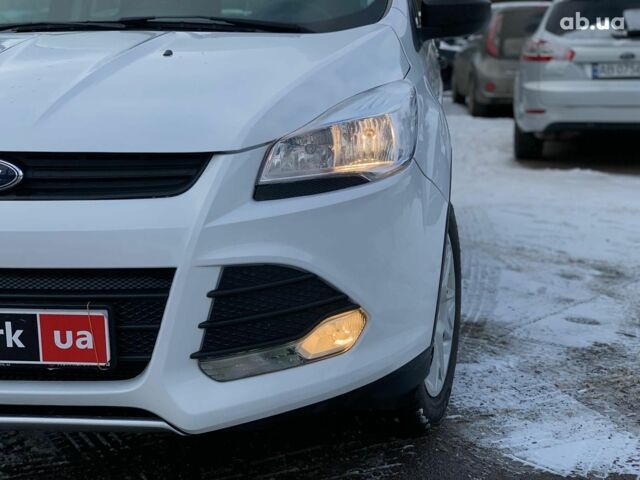 Белый Форд Эскейп, объемом двигателя 2.5 л и пробегом 100 тыс. км за 12190 $, фото 12 на Automoto.ua