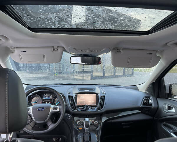 Білий Форд Ескейп, об'ємом двигуна 2 л та пробігом 149 тис. км за 12600 $, фото 19 на Automoto.ua