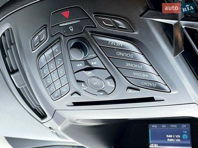 Форд Эскейп 2015 в Киеве на Automoto.ua Белый Форд Эскейп, объемом двигателя 2.5 л и пробегом 156 тыс. км за 10900 $, фото 40 на Automoto.ua