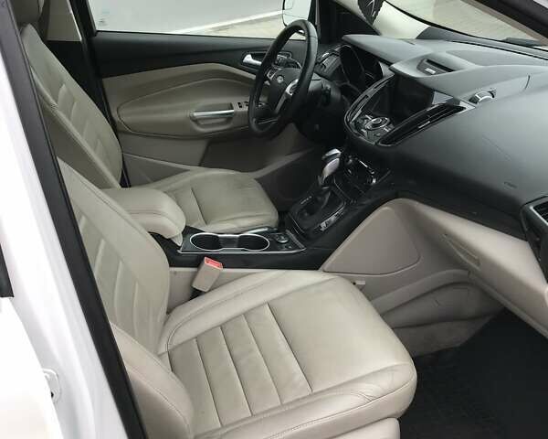 Форд Ескейп 2015 у Києві на Automoto.ua Білий Форд Ескейп, об'ємом двигуна 2 л та пробігом 166 тис. км за 10900 $, фото 15 на Automoto.ua