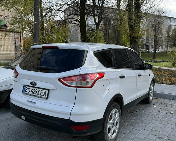 Білий Форд Ескейп, об'ємом двигуна 2.49 л та пробігом 170 тис. км за 10500 $, фото 1 на Automoto.ua