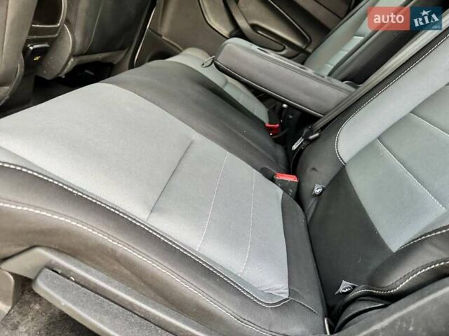 Белый Форд Эскейп, объемом двигателя 2 л и пробегом 140 тыс. км за 11400 $, фото 40 на Automoto.ua