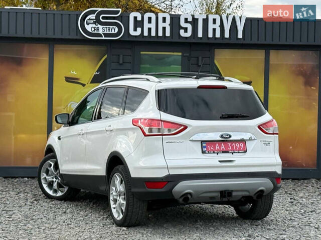 Белый Форд Эскейп, объемом двигателя 2 л и пробегом 179 тыс. км за 12600 $, фото 2 на Automoto.ua