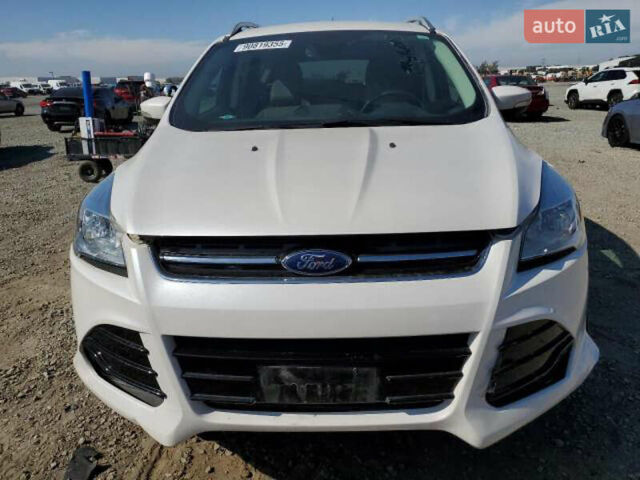 Белый Форд Эскейп, объемом двигателя 2 л и пробегом 125 тыс. км за 12500 $, фото 5 на Automoto.ua