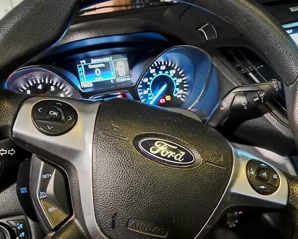 Белый Форд Эскейп, объемом двигателя 2 л и пробегом 121 тыс. км за 14600 $, фото 9 на Automoto.ua