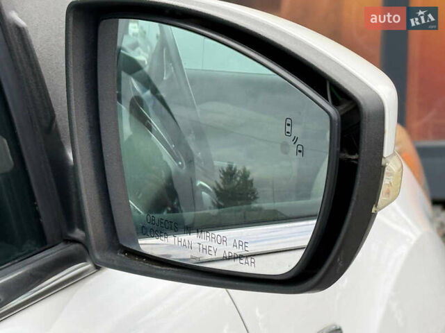 Белый Форд Эскейп, объемом двигателя 2 л и пробегом 179 тыс. км за 12600 $, фото 33 на Automoto.ua