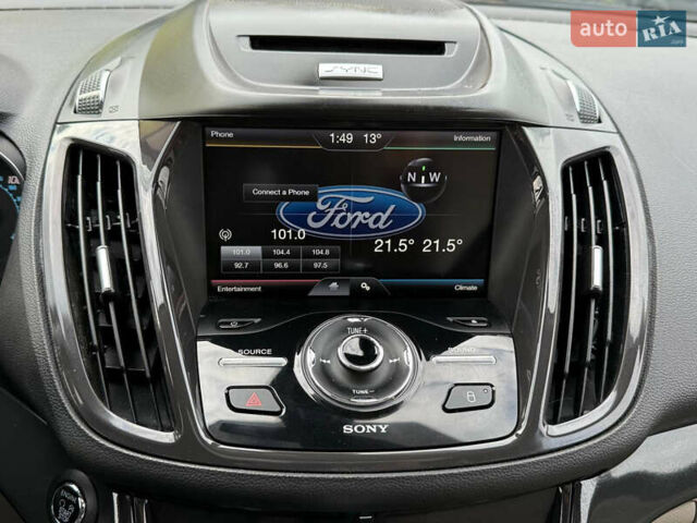 Белый Форд Эскейп, объемом двигателя 2 л и пробегом 179 тыс. км за 12600 $, фото 62 на Automoto.ua