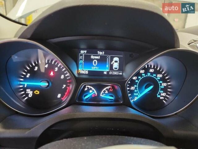 Белый Форд Эскейп, объемом двигателя 2 л и пробегом 20 тыс. км за 2900 $, фото 8 на Automoto.ua