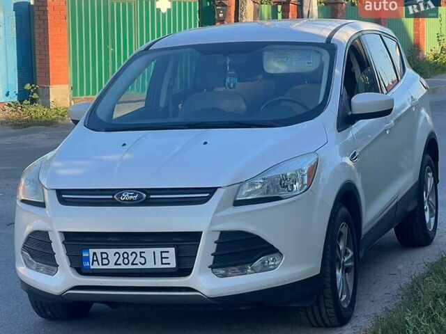 Форд Эскейп 2015 в Виннице на Automoto.ua Белый Форд Эскейп, объемом двигателя 2 л и пробегом 188 тыс. км за 12200 $, фото 1 на Automoto.ua