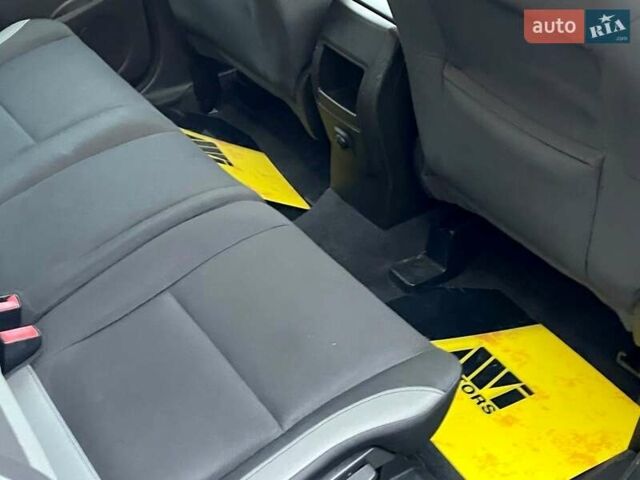 Форд Эскейп 2015 в Киеве на Automoto.ua Белый Форд Эскейп, объемом двигателя 2.5 л и пробегом 156 тыс. км за 10900 $, фото 52 на Automoto.ua