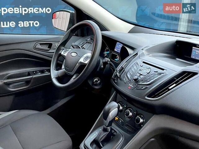 Форд Эскейп 2015 в Киеве на Automoto.ua Белый Форд Эскейп, объемом двигателя 2.5 л и пробегом 156 тыс. км за 10900 $, фото 55 на Automoto.ua
