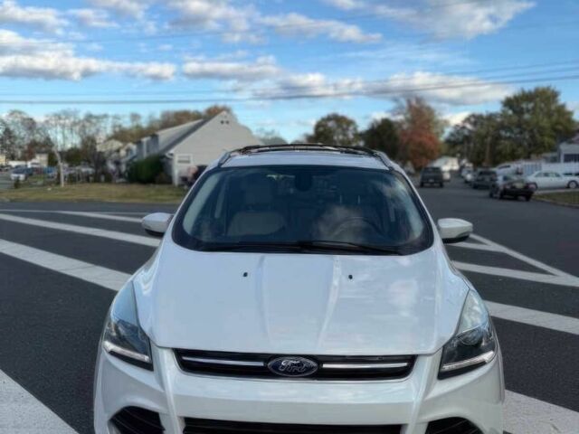 Белый Форд Эскейп, объемом двигателя 2 л и пробегом 75 тыс. км за 7000 $, фото 1 на Automoto.ua