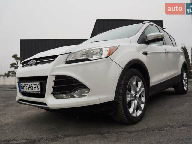 Белый Форд Эскейп, объемом двигателя 2 л и пробегом 180 тыс. км за 11600 $, фото 1 на Automoto.ua