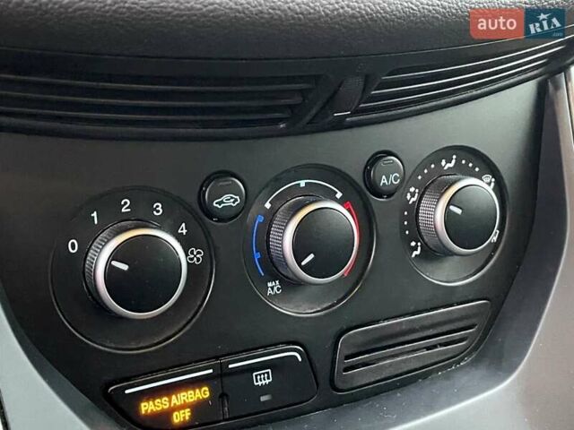 Форд Эскейп 2015 в Киеве на Automoto.ua Белый Форд Эскейп, объемом двигателя 2.5 л и пробегом 156 тыс. км за 10900 $, фото 39 на Automoto.ua