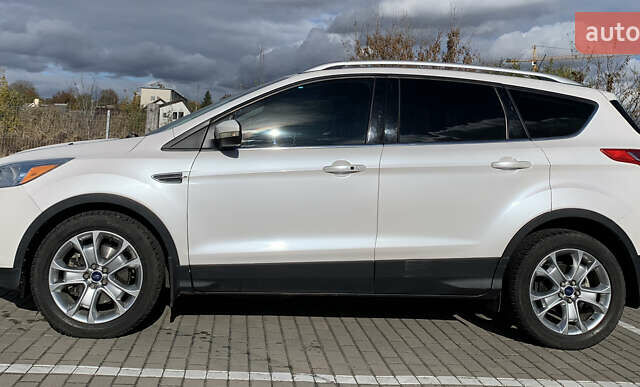 Форд Эскейп 2015 в Дубно на Automoto.ua Белый Форд Эскейп, объемом двигателя 2 л и пробегом 123 тыс. км за 13700 $, фото 6 на Automoto.ua