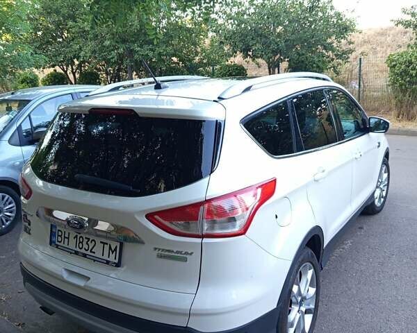 Белый Форд Эскейп, объемом двигателя 2 л и пробегом 130 тыс. км за 13700 $, фото 16 на Automoto.ua