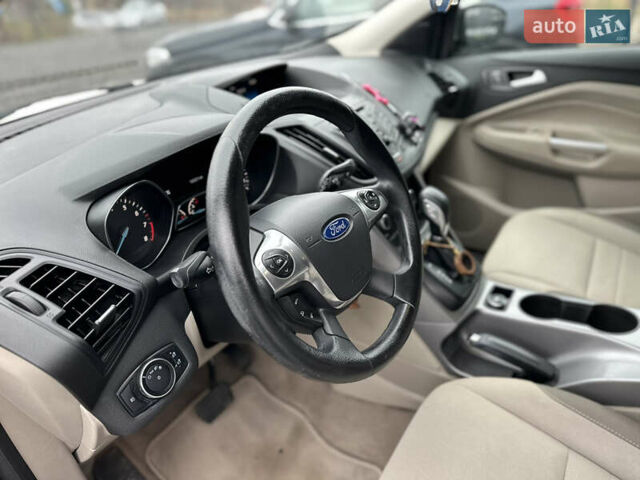 Белый Форд Эскейп, объемом двигателя 2 л и пробегом 183 тыс. км за 11800 $, фото 19 на Automoto.ua