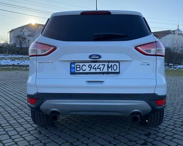 Белый Форд Эскейп, объемом двигателя 2 л и пробегом 140 тыс. км за 11000 $, фото 9 на Automoto.ua